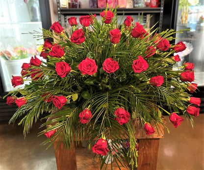 Bed of Roses Casket Spray
