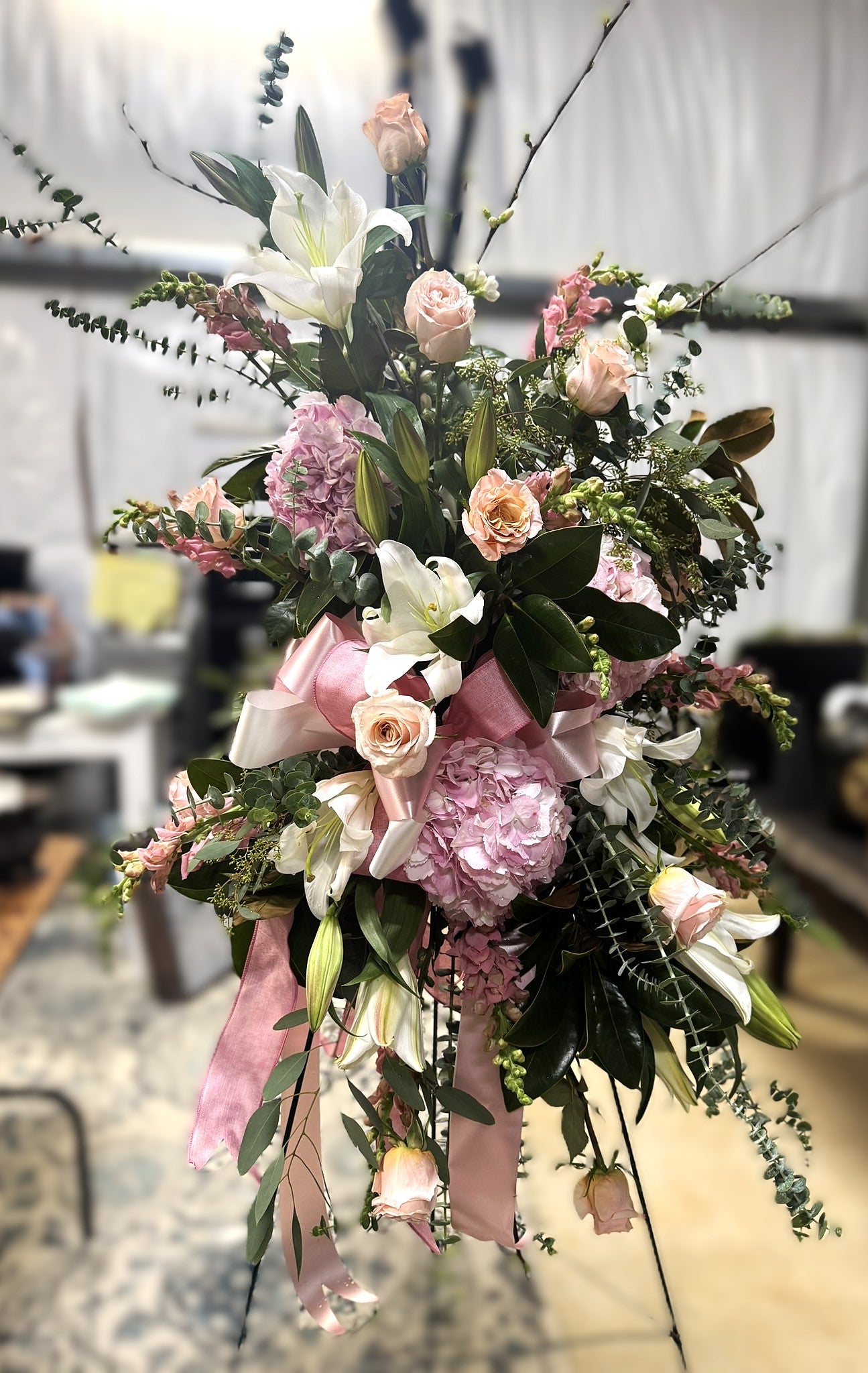 Magnolia Leaf Standing Spray